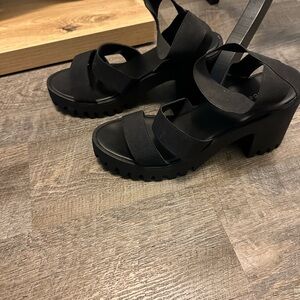 Madden Girl Lugg Heel